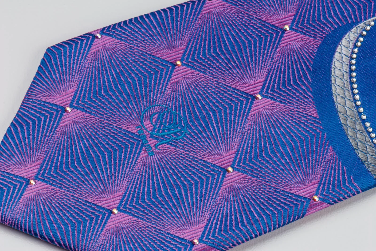 Renoma Rhinestone Tie Geometric Chequer Waves & Dots On Blue