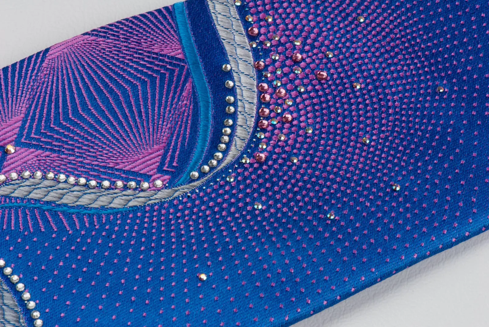 Renoma Rhinestone Tie Geometric Chequer Waves & Dots On Blue