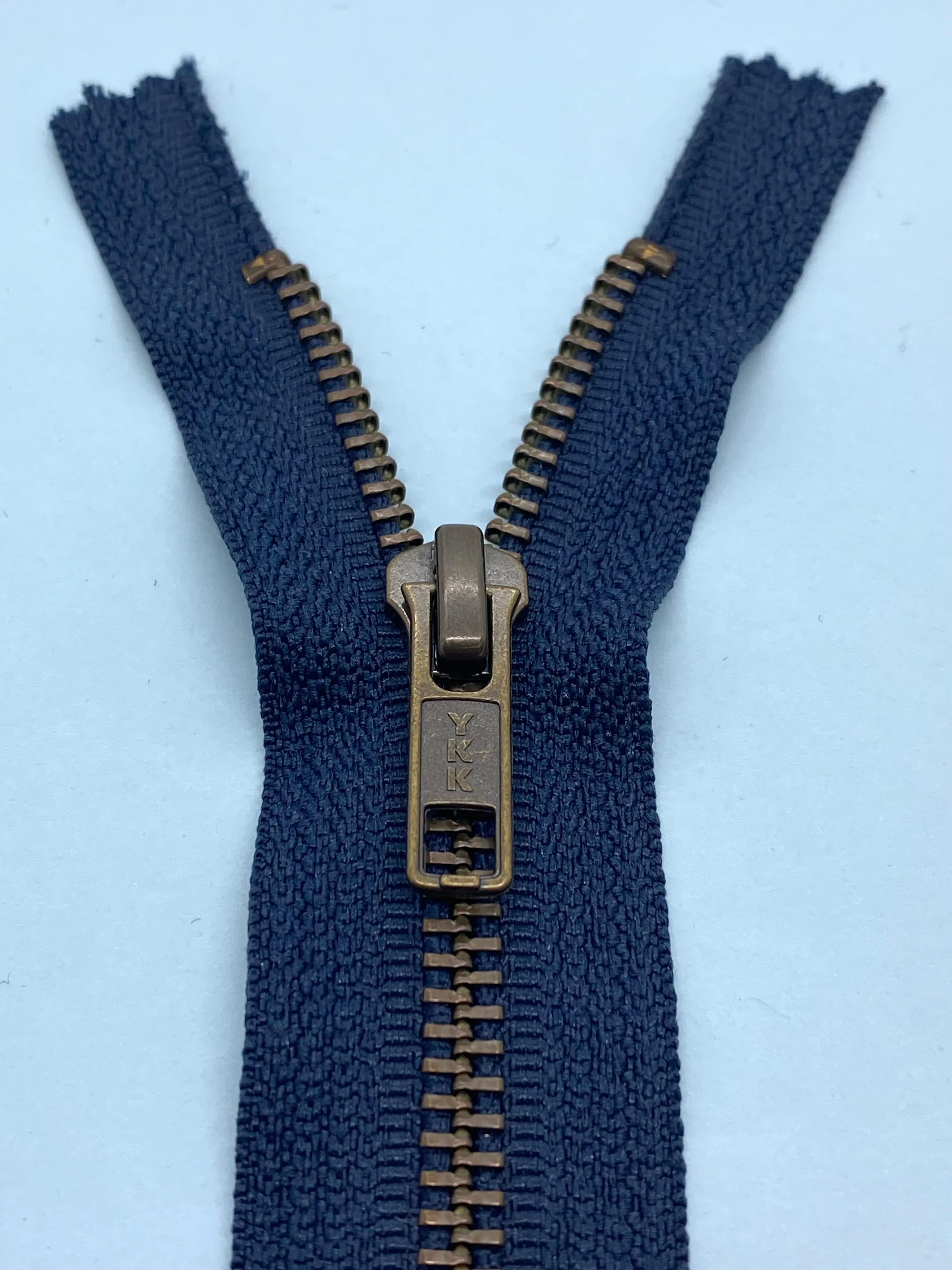 YKK® #5 Anti-Brass s/p Navy (560) DA Slider (Separating)